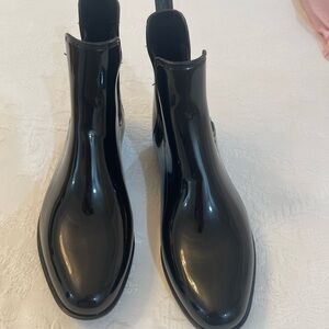 Black Ralph Lauren boots rain